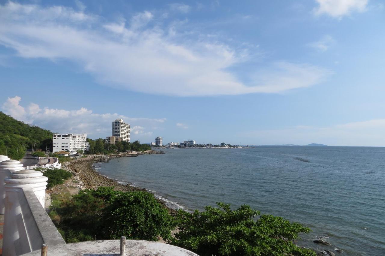 Sriracha Hotel And Spa Ban Huai Yai Phrom Ngoại thất bức ảnh